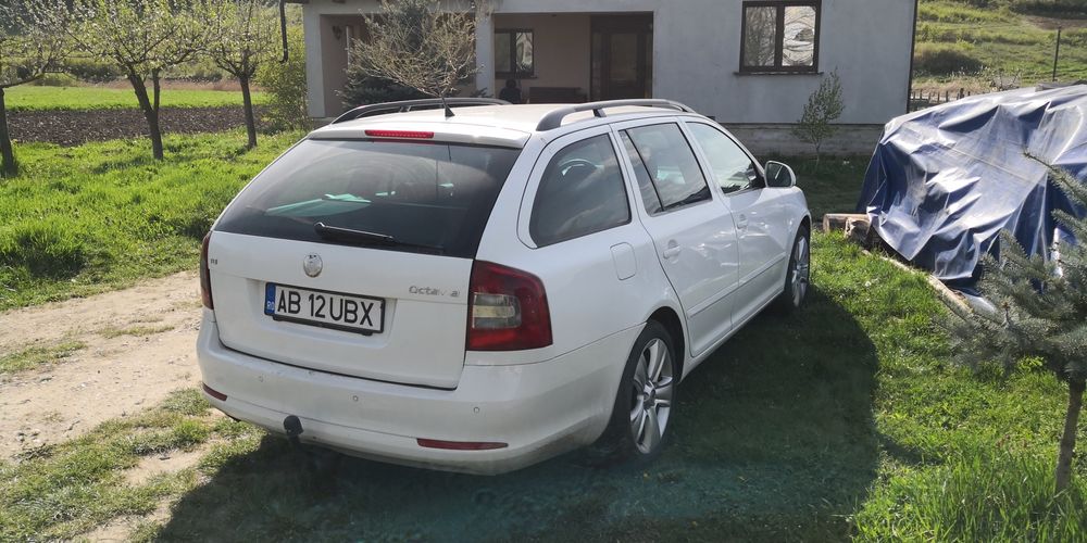 Skoda octavia II1.6 dsg7