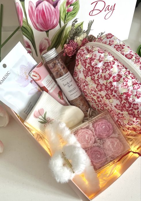 Подарок на 8 марта, бокс на 8 марта