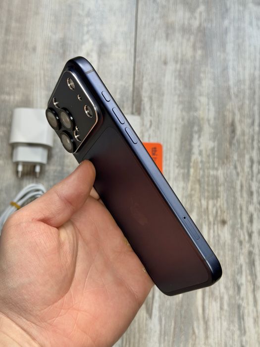 Iphone 17 Pro Max 256 GB - 100 % Battery Health и 99 цикъла