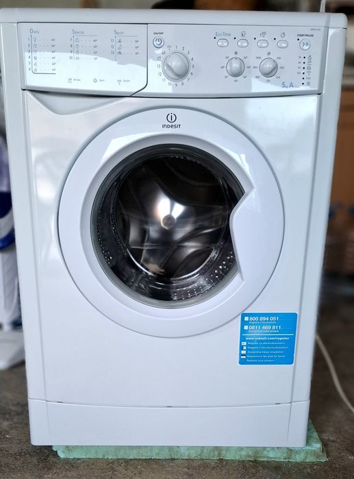Страхотна пералня Indesit IWSC5105
