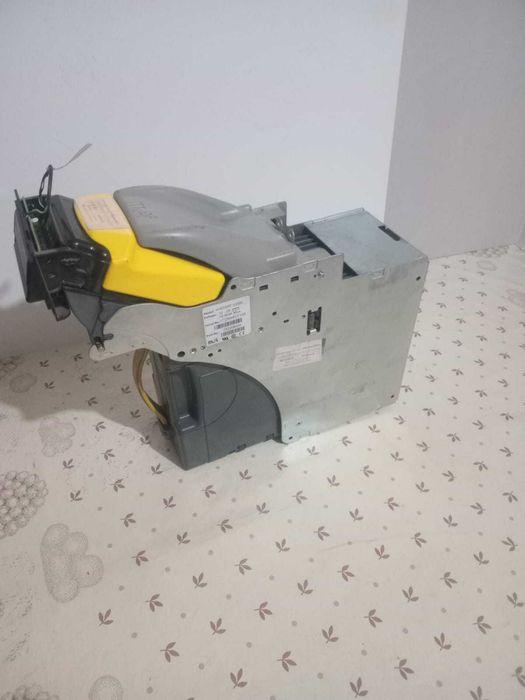 Продам купюроприемники  MEI Advance
