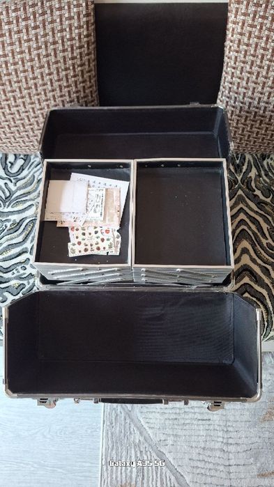 Продам чемодан для маникюра и педикюра