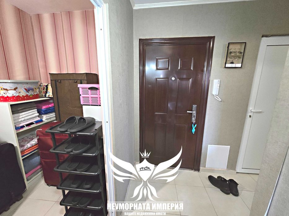 Продавам тристаен апартамент 115кв.м. 4ет. в гр.Асеновград до Пазара