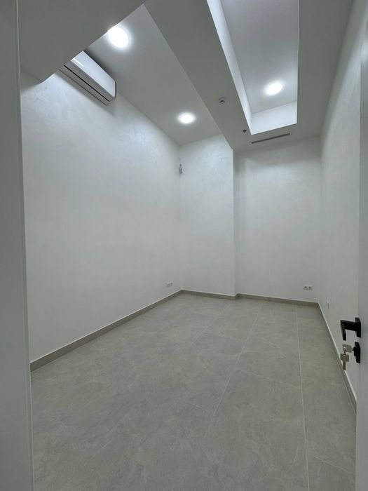 Срочна Продаётся Нежилой Помищения Ташкент ситй Гарденс 400м2