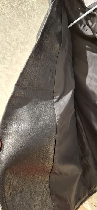 Женская черная куртка новая