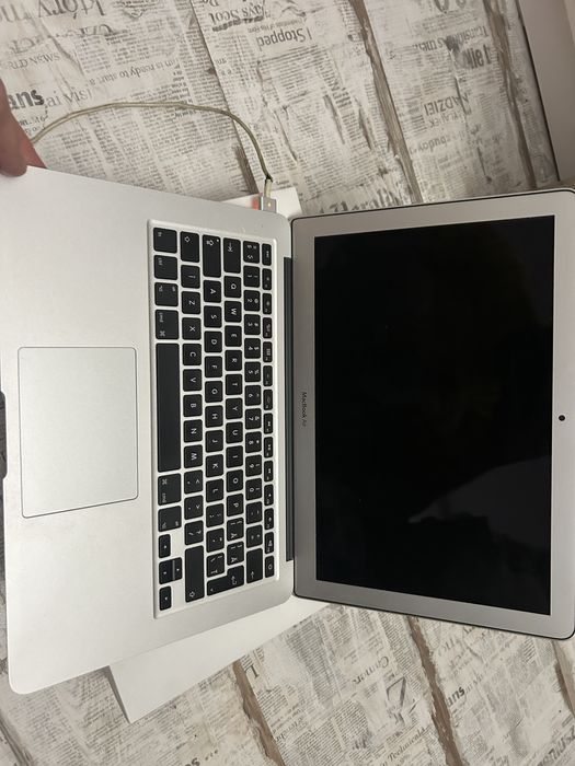 Apple macbook air 2017 FULL BOX