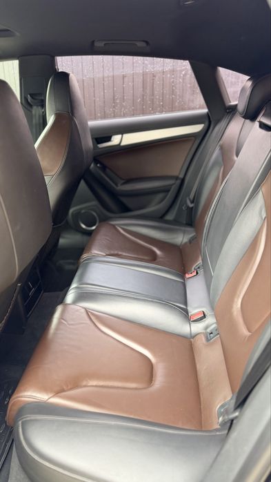 Audi S5  2012  333CP Quattro