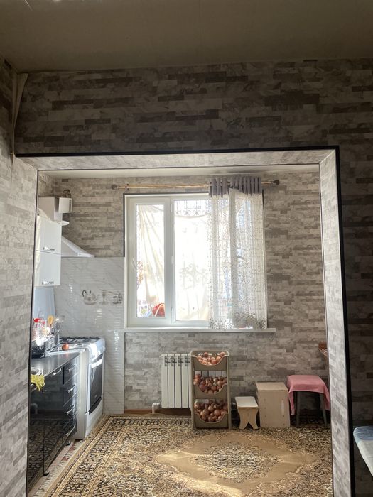 Продаётся трёхквартирный дом.