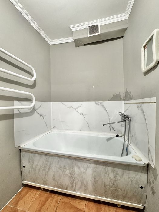 Сдам посуточно 2-ком квартиру Ауэзова 4/1