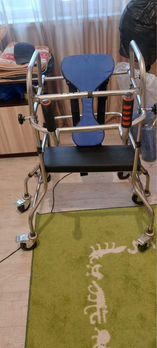 Ходунок взрослый