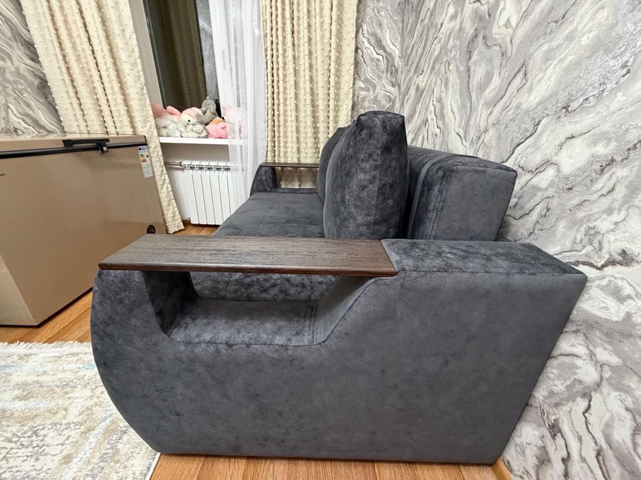 Продам диван в отличном состоянии