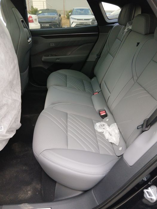 ZEEKR 001 YOU 3.3 Секунд 100 км Sotiladi