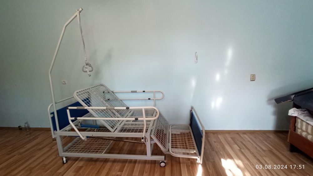 Кровать для больных