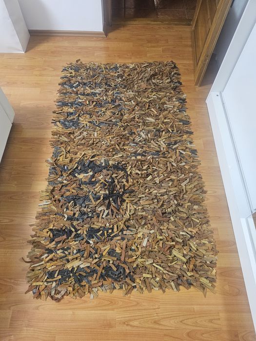 Doua covoare living   170/2m(varianta mare ). 90/1.60(cel mic)