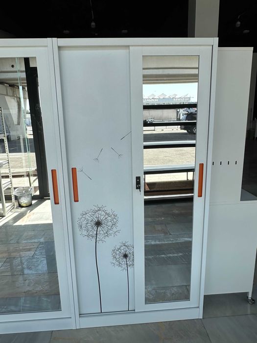 Kaidiya po‘lat shkaf / Шкаф из стали с замком