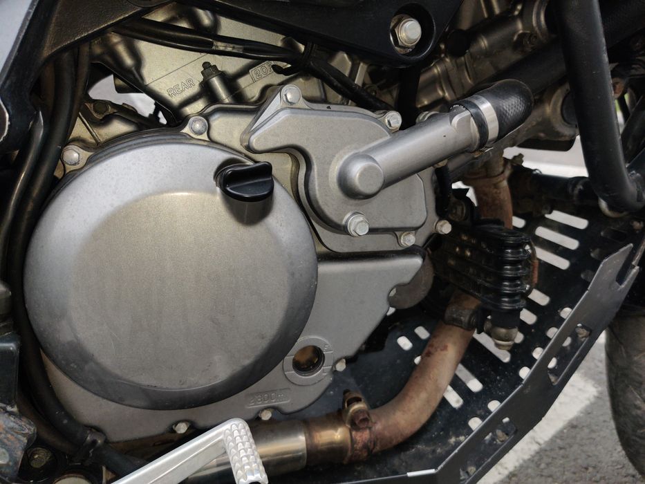 Suzuki V-Strom DL  650 avariat