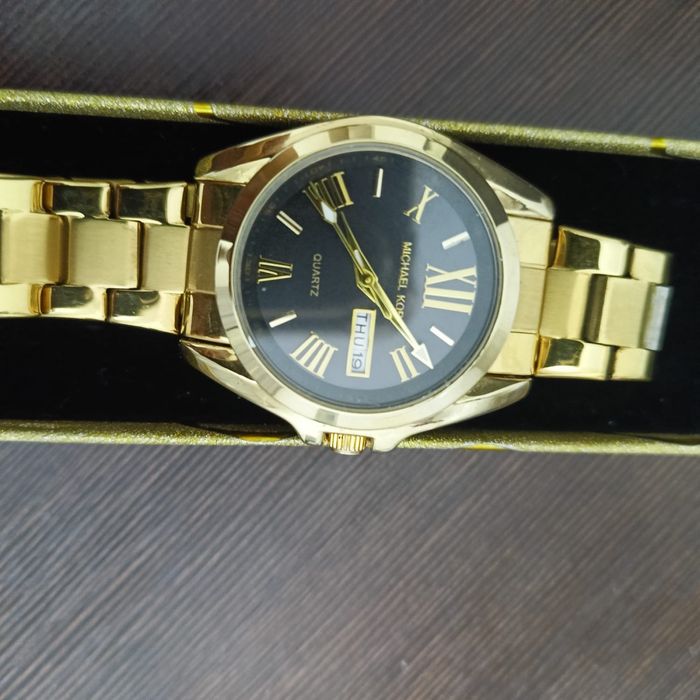 Женские часы наручные