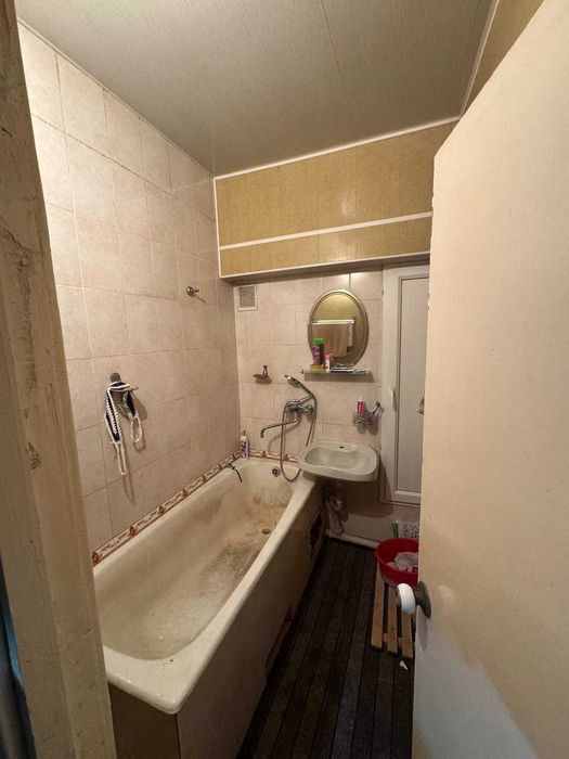 2-х комнатная, на Чиланзаре 20а квартале, 64м2, отдельный вход