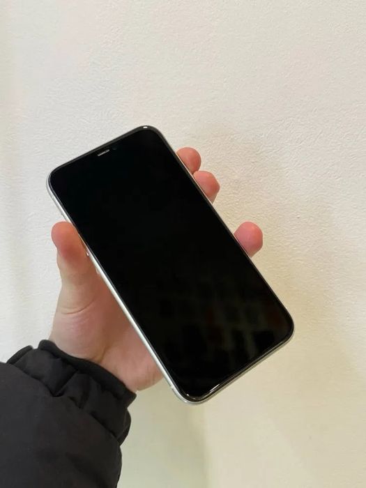 iPhone 11, 64 GB