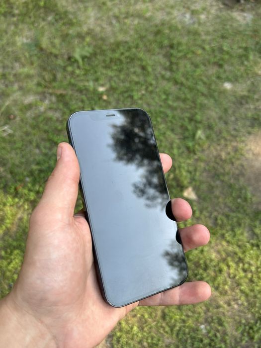 Продам iphone 12 pri