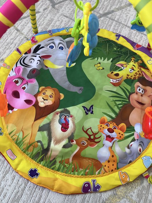 Продам детскии коврик в отличном состоянии