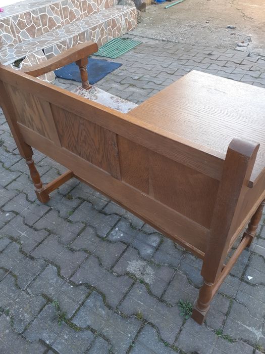 Băncuță vintage din lemn masiv