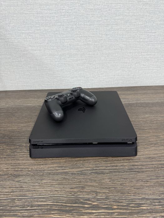 Продам как новый Playstation-4 Slim 500-Гб Памяти с Топовыми Играми!