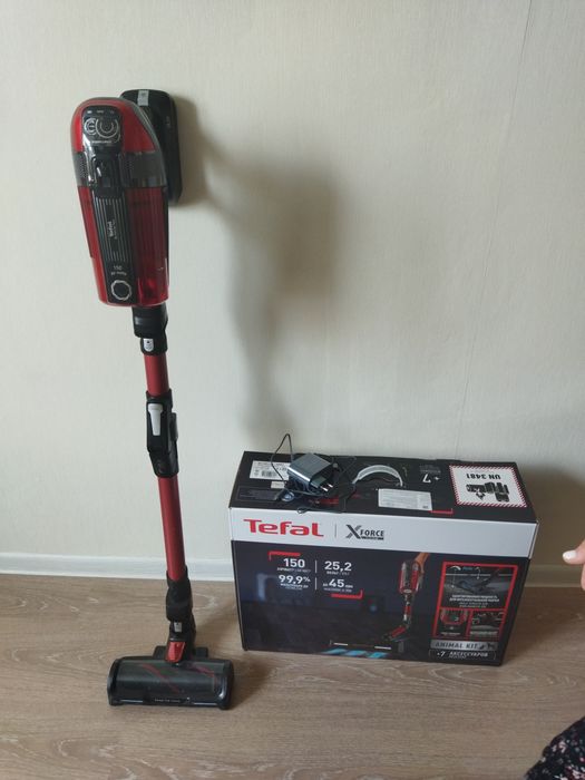 Продается беспроводной пылесос ТЕFAL