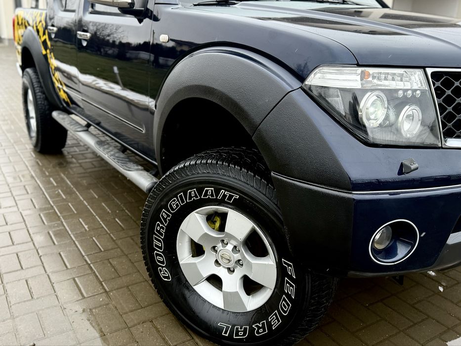 Nissan Navara D40 /dif blocabil/clima