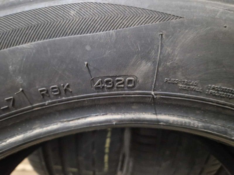 4 Bridgestone R18 245/50
летни гуми
DOT4320
