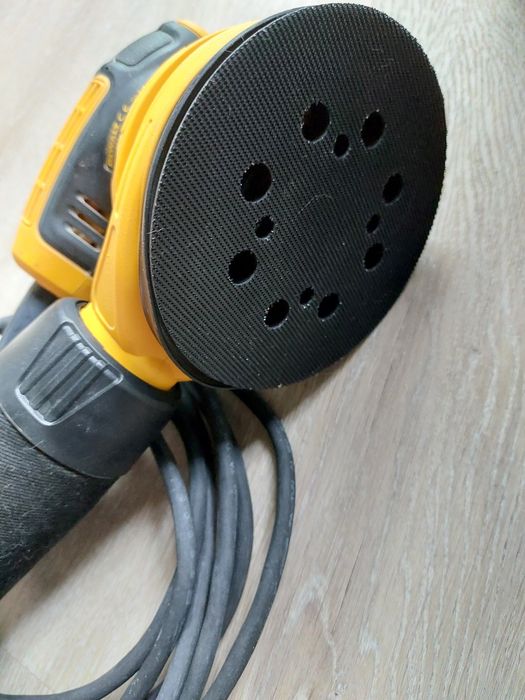 Шлифмашина DeWalt