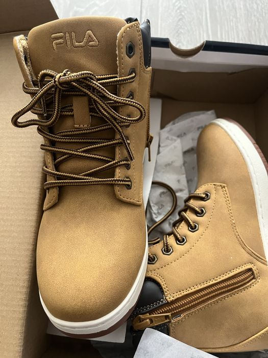 Fila зимни обувки ботуши размер 31 Bohemian mid JR чисто нови