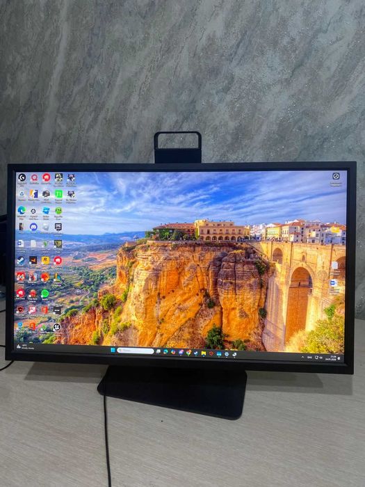 Монитор Benq ZOWIE XL LCD: 240гц (24,5 диагональ)