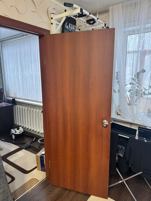 Продам б/у. двери.
