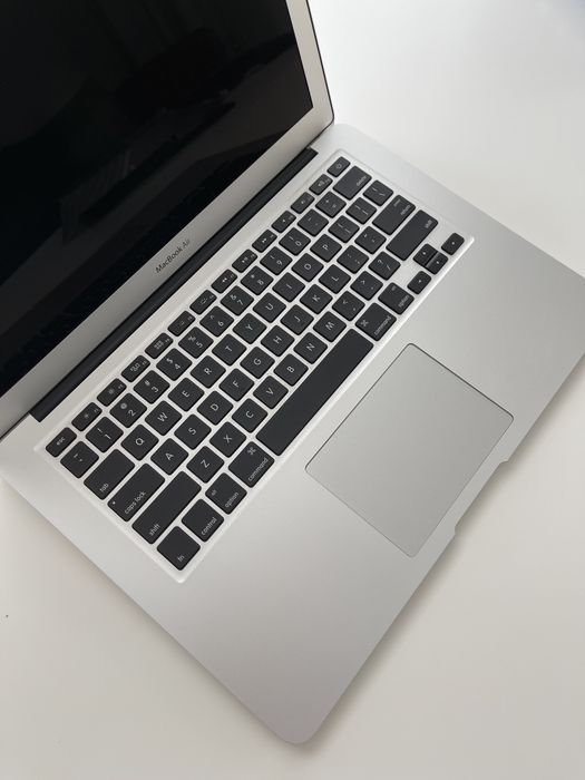 Ноутбук Apple MacBook Air 13