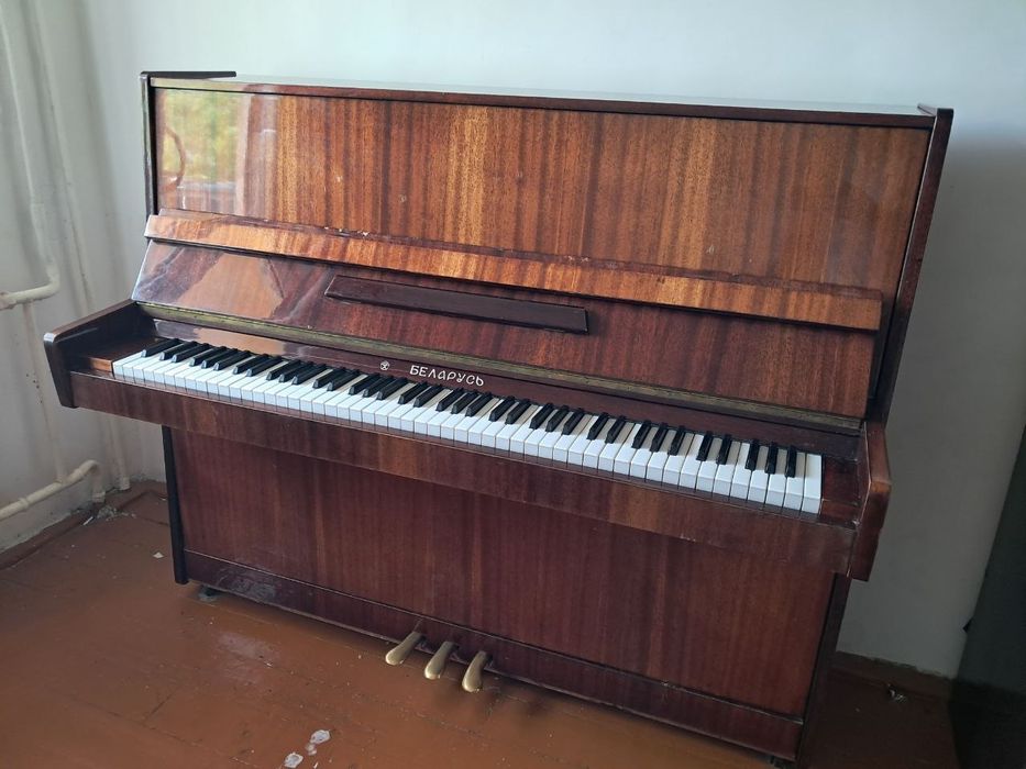 Belarus markali pianino sotiladi