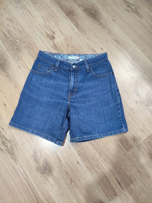 Blugi scurți de damă Levis 550 mărimea M