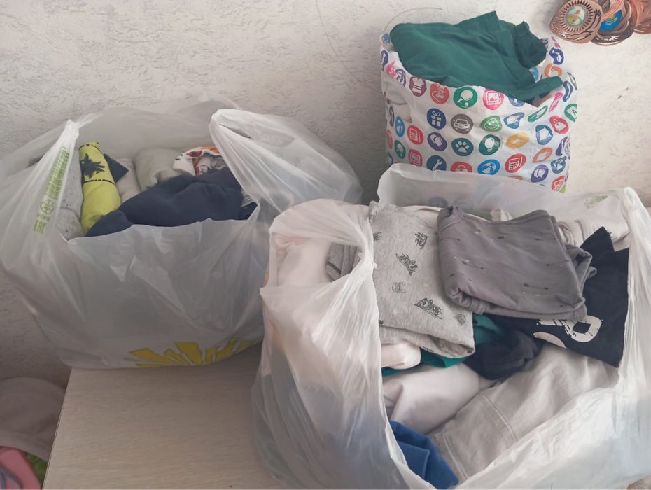 Продам пакет детских вещей