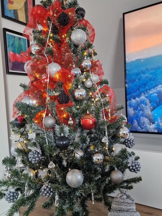 Коледна елха 150 см с лампички и украса / Високо качество/ заскрежена