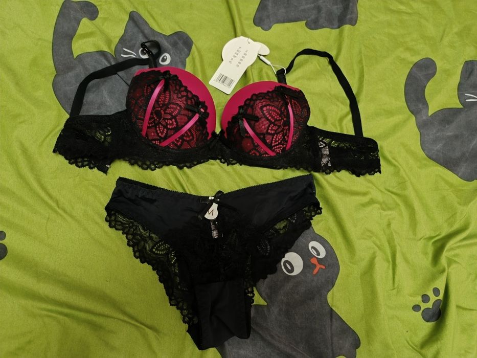 Set lenjerie intima marime M nou cu eticheta