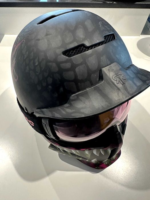 Топ Каска Ruroc RG1-DX Ски/Сноуборд/Тротинетка  с атрактивен дизайн