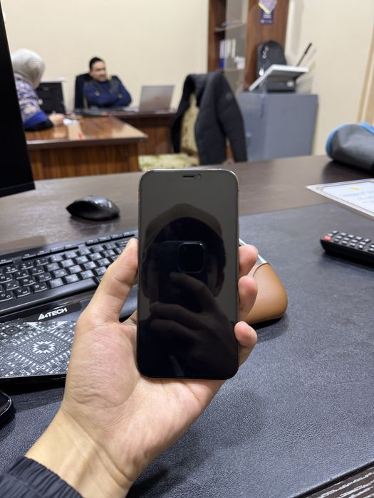 iPhone 12 pro,256gb, 100 emkost alishgan (uselinniy), ekran alishgan