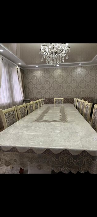 Стол для гостиной