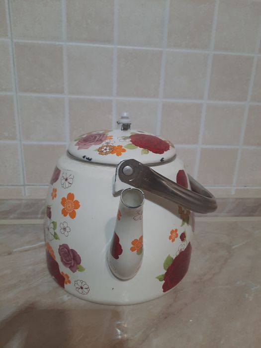 Эмалированный чайник 3 л