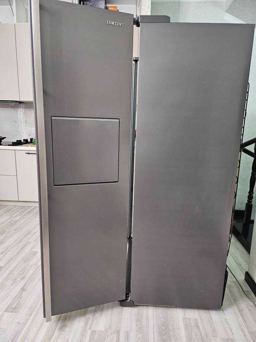 Samsung, 2 двер.диспенсер воды и льда, инвертор