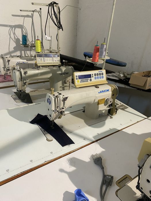 Masina automata pt.cusut liniar- Marca Jack