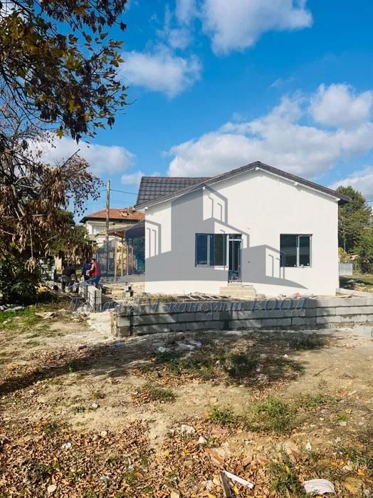 Продава се Къща в Нови пазар - 90 кв.м за 737 €/кв.м - Снимка #4