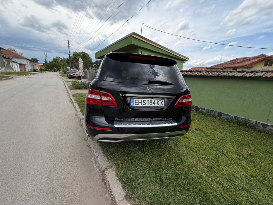 Автомобил Mercedes W166