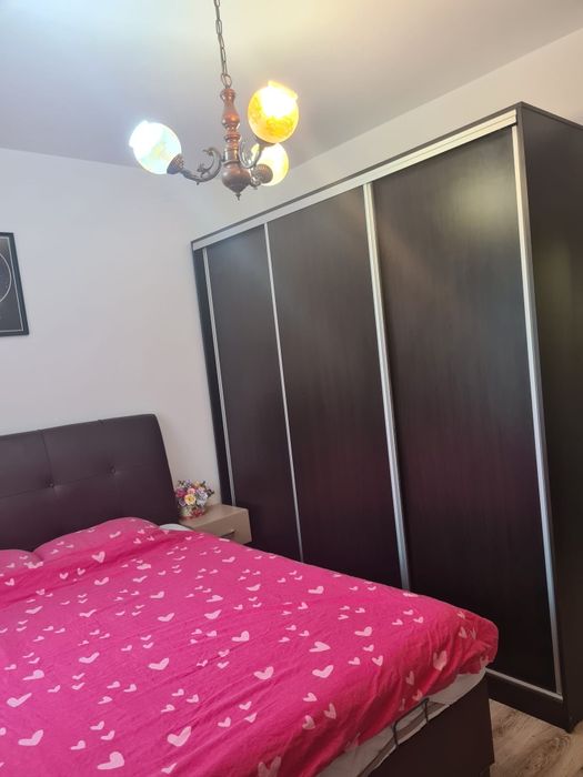 Închiriez apartament 2 camere zona grand arena