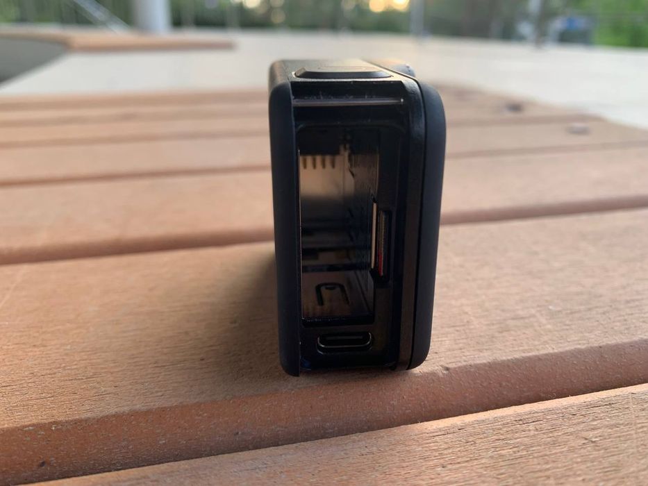 Экшн-камера GoPro HERO8 Black.